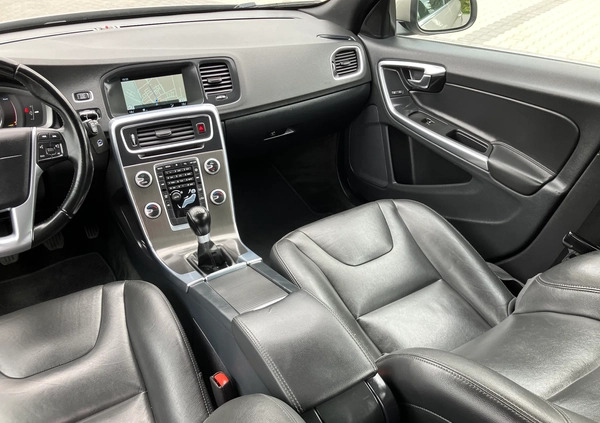 Volvo V60 cena 42900 przebieg: 245324, rok produkcji 2014 z Polanów małe 781